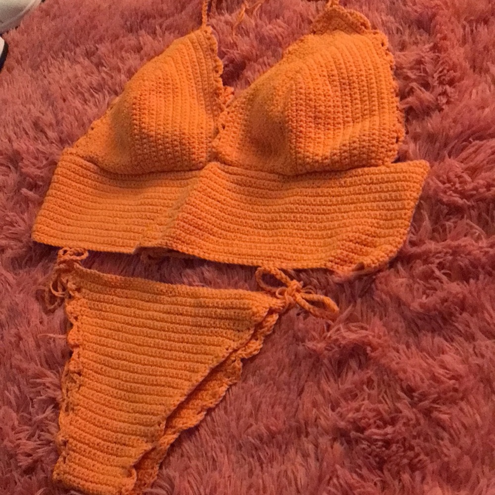 Handmade Crochet Bikini Set - Picture 4 of 4